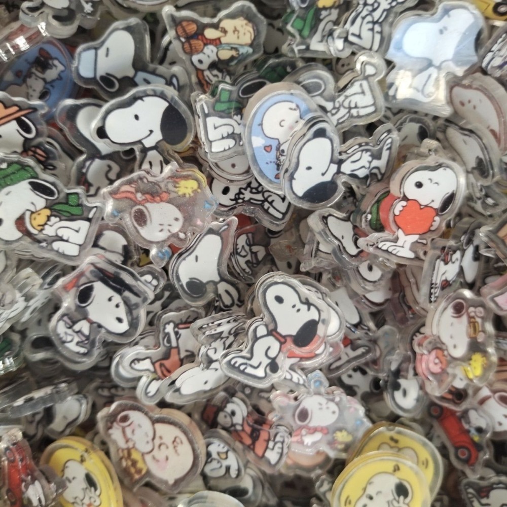50-100 Pcs 2cm Snoopy Acrylic  – Phone Accessories Toys recenzja i cena